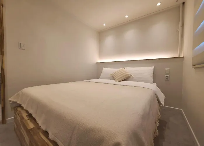 Apartment Of 6 Hongdae 5br & 4bath, Elevator, Free Wifi