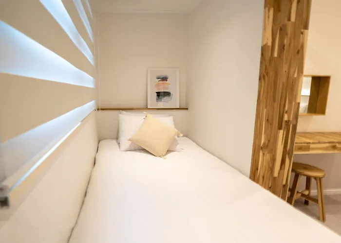 Of 6 Hongdae 5br & 4bath, Elevator, Free Wifi