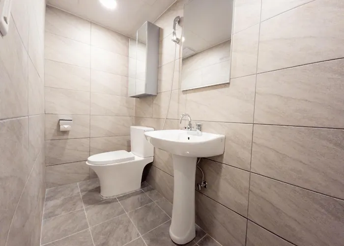 Of 6 Hongdae 5br & 4bath, Elevator, Free Wifi Apartment Seoul