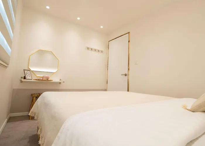 Of 6 Hongdae 5br & 4bath, Elevator, Free Wifi